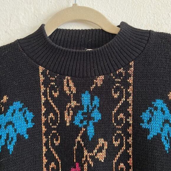 Vintage USA Black Holiday Sweater With Pink, Blue and Gold Floral Pattern Size L - Picture 3 of 5